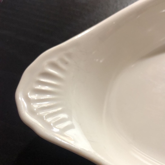 White serving dish - Picture 2 of 8